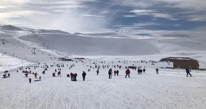Bingöl’de kayak merkezi yoğun ilgi görüyor