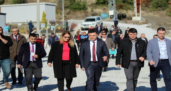 Başkan Yücel Meclis Üyelerine Batı Alanya’daki projelerini tanıttı