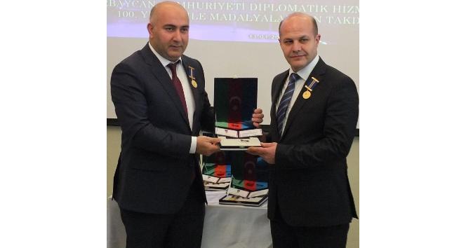 Azerbaycan Cumhurbaşkanı Aliyev’den Gazeteci Şıktaş’a onur madalyası