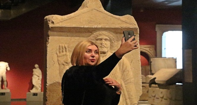 Antalya’da Müzesi’nde ‘selfie’ günü