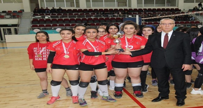 Genç Kızlar Voleybol Kilis Anadolu lisesi birinci oldu