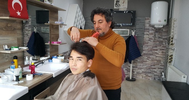Eskişehir’de ‘Şehit ve Gazi Çocuklarına’ ücretsiz tıraş