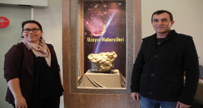 Türkiye’nin 3. büyük gök taşı Çorum Müzesi’nde sergilenmeye başladı