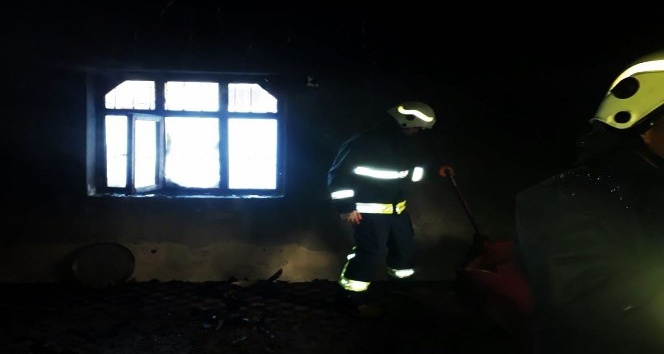 Edremit’te ev yangını