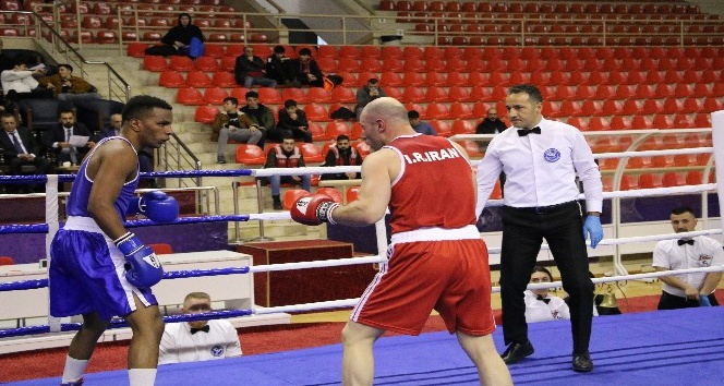 Ahmet Cömert Boks Turnuvası’nda yarı finalistler belli oldu