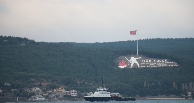 Rus askerî gemileri Çanakkale Boğazı&#039;ndan geçti!