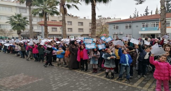52 bin Türk ve Suriyeli öğrenci karne aldı