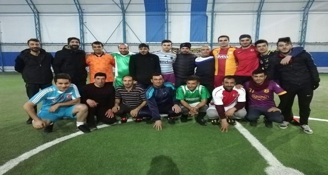 Genç Şavak Der Futbol Turnuvası Vali Recep Yazıcıoğlu sezonu başlıyor