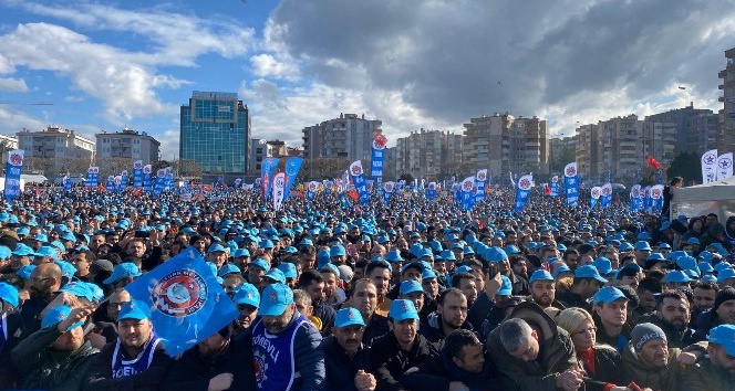 Türk Metal Sendikası Bursa Mitingi’nde binlerce işçi buluştu