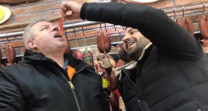 Ünlü menajer Kayseri Pastırmasına hayran kaldı