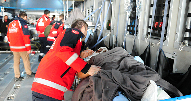 Bakan Koca: &#039;Toplam 17 hastanın 10 tanesini Türkiye’ye getirmiş olduk&#039;