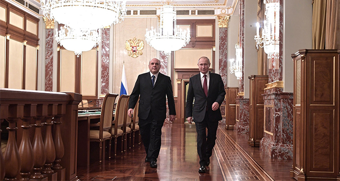 Rusya&#039;nın yeni Başbakanı Mişustin, Putin&#039;e yeni kabineyi tanıttı