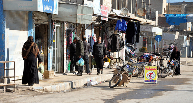 Tel Abyad&#039;ta halk, yeni hayata alışmaya çalışıyor