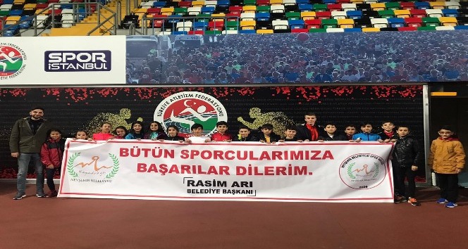 Nevşehir Belediyesporlu sporcular atletizmde 3 madalya kazandı