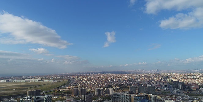 Kar beklenen İstanbul’da zaman zaman güneş ve gökyüzü gözüktü