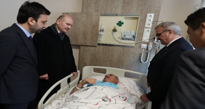 Bakan Soylu, kaza geçiren AK Partili vekili ziyaret etti