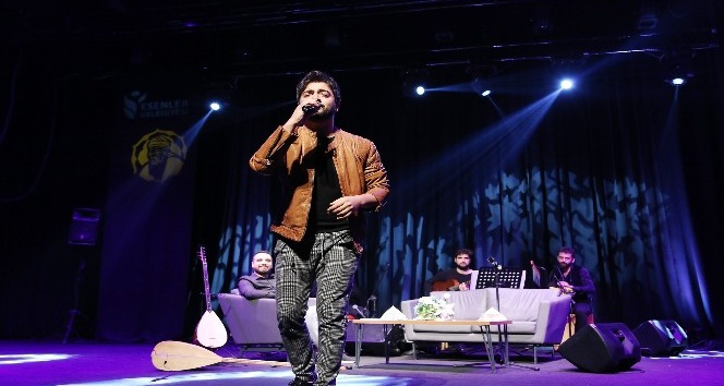 Yusuf Güney ’Arabesk’in Kralları’nı taklit etti