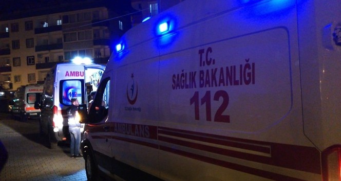 Osmaniye 112 ekipleri ve UMKE, Elazığ’a yaraları sarmak için yola çıktı