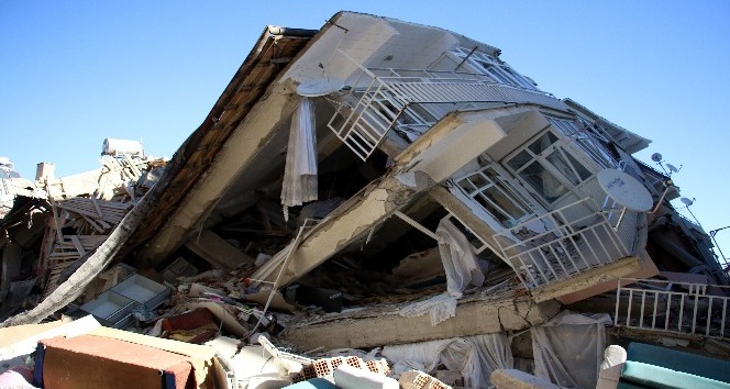 AFAD: &quot;Depremde hayatını kaybedenlerin sayısı 21’ e yükseldi&quot;