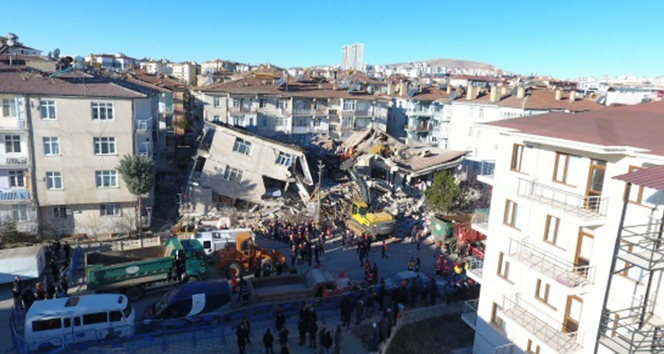 Son Dakika: Bakanlardan ortak Elazığ depremi açıklaması