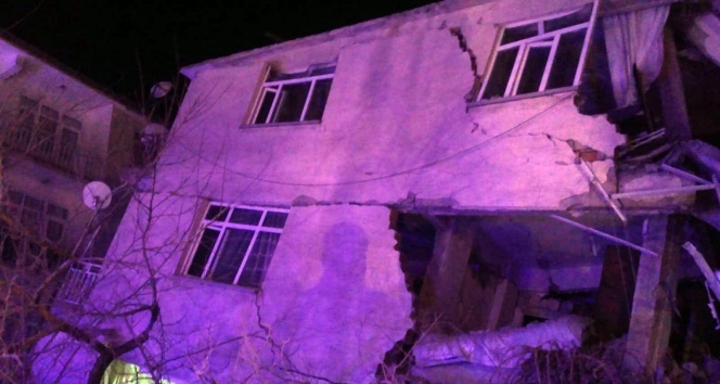 Elazığ depremi sonrası depremzedelere psikolojik destek