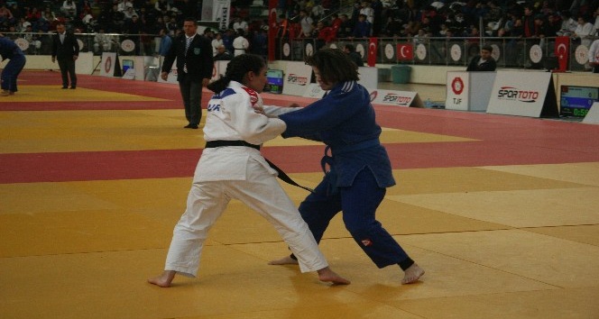 İşitme Engelliler Judo Türkiye Şampiyonası Kilis’te yapıldı