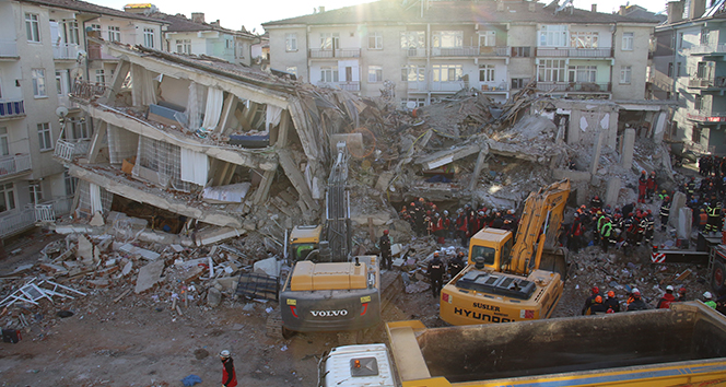 Elazığ depreminde ölenlerin sayısı 39’e yükseldi