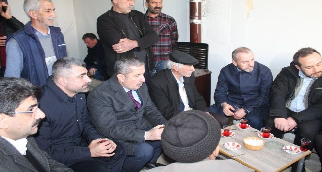 Ak Parti Mardin İl Başkanı Faruk Kılıç deprem bölgesini ziyaret etti