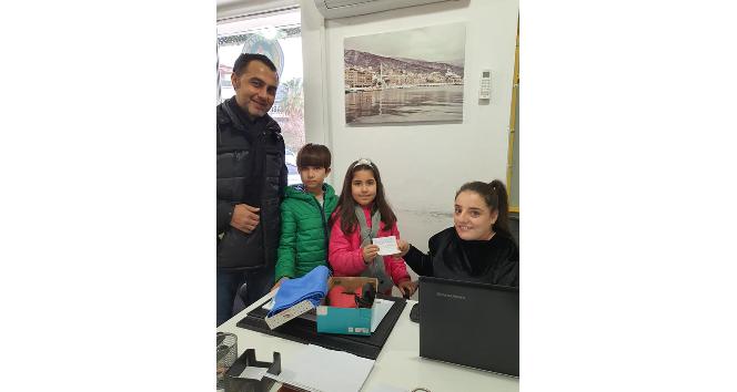 Botumu sana gönderiyorum”