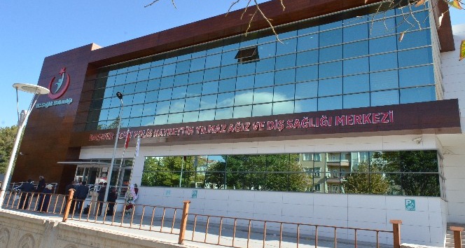 Kırşehir, Ağız ve Diş Sağlığı Merkezinde zirkonyum kaplama tedavisi hizmeti verilmeye başlandı