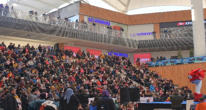 Tatilde eğlencenin keyfi 10 Burda AVM’de devam ediyor