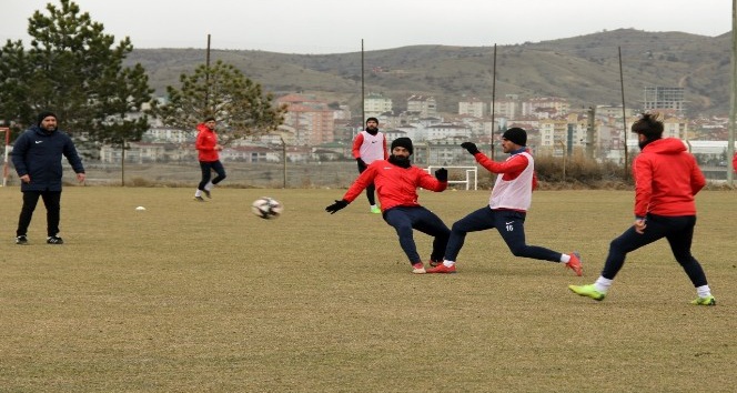 Nevşehir Belediyespor, lider Karacabey’i konuk ediyor