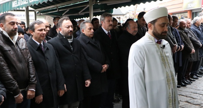 İHA Kayseri Bölge Müdürü Cem Atakan’ın babası Mehmet Atakan Toprağa verildi