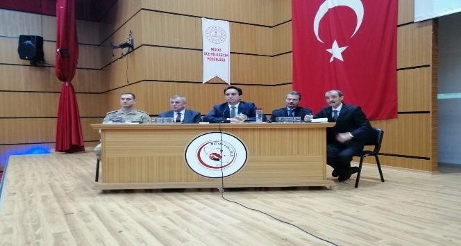 Kaymakam Dündar muhtarlarla bir araya geldi