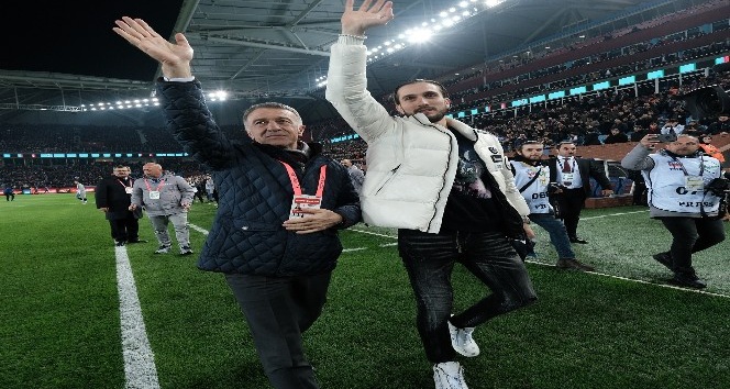 Ahmet Ağaoğlu: &quot;Transferde para kaybeden değil, para kazanan kulüp haline geldik&quot;