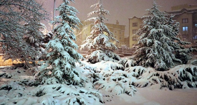 Nevşehir’de kar kalınlığı 24 cm ölçüldü