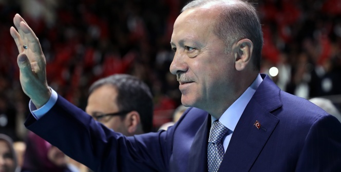 Cumhurbaşkanı Erdoğan, Burhan Felek Atletizm Pisti’nin açılışını yaptı