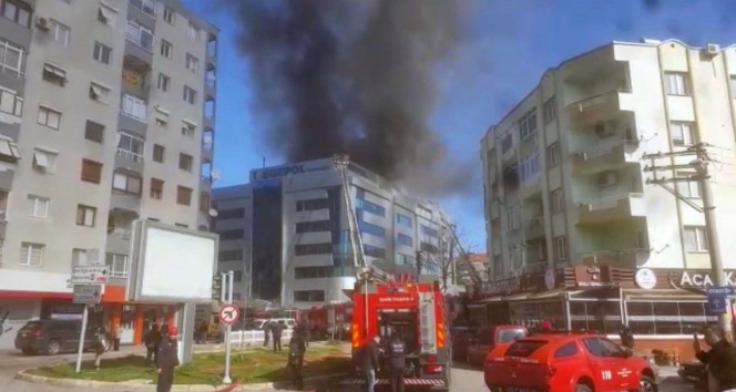 İzmir'de hastane yangını!