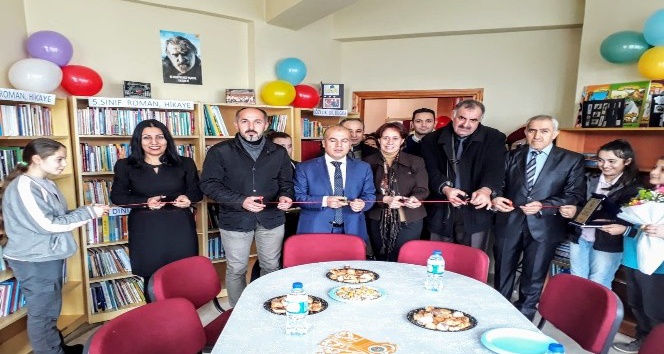 Manisa’dan Düzce’ye 4 bin kitaplık kütüphane