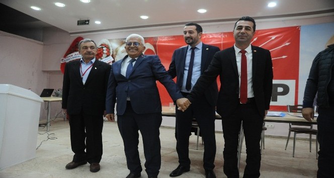 Niğde’de CHP İl Başkanı yeniden Erhan Adem oldu