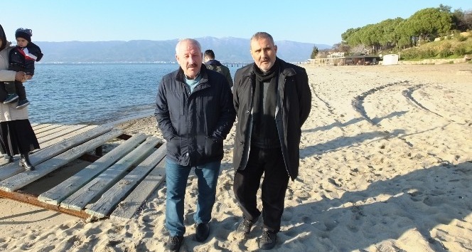 Burhaniye’de Ören sahili yürüyüş mekanı oldu