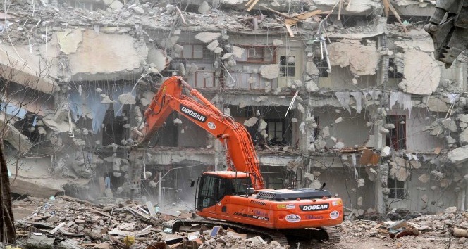 Elazığ’da 275 binanın yıkım işlemi tamamlandı