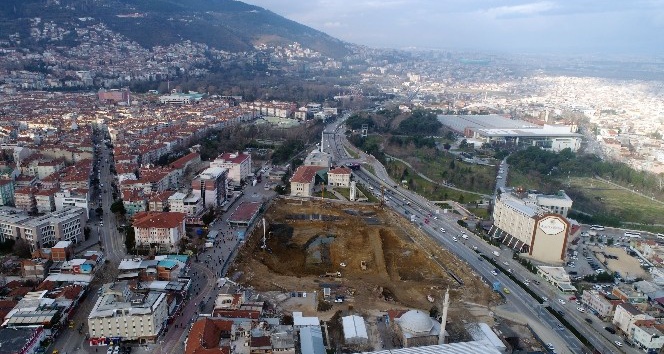 Dündar: “Osmangazi Meydanı, Bursa’yı değiştirecek bir mihenk taşı olacak”