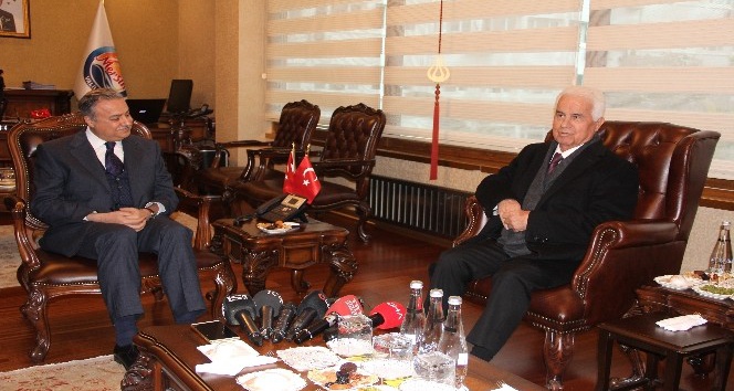 KKTC 3. Cumhurbaşkanı Eroğlu Mersin’de