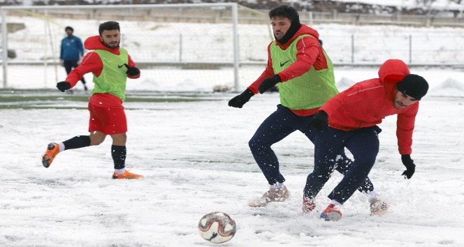 Nevşehir Belediyespor, MODAFEN maçı için hazırlıklarını tamamladı