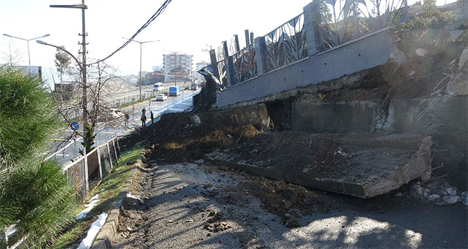 Trabzon&#039;da karayolunun duvarı çöktü