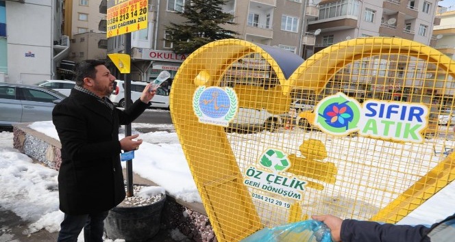 Daha temiz ve yaşanılabilir bir Nevşehir için, pet şişeler kumbaraya