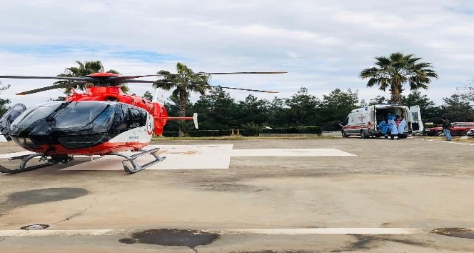 Ambulans helikopter Tuğçe bebek için havalandı