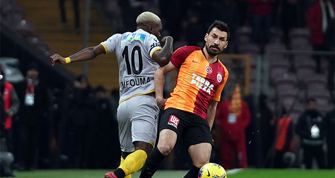 Galatasaray’da 2 değişiklik