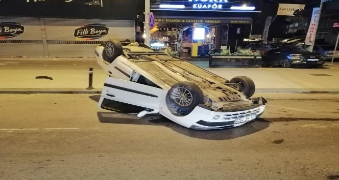 Bağdat Caddesi’nde bir otomobil takla attı
